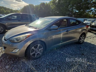 HYUNDAI ELANTRA GLS