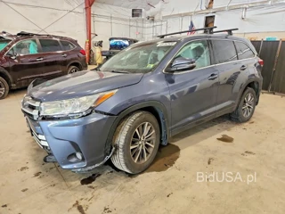 TOYOTA HIGHLANDER XLE