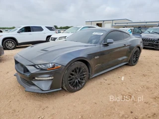 FORD MUSTANG GT