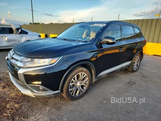 MITSUBISHI OUTLANDER SE