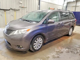 TOYOTA SIENNA XLE 7-PASSENGER