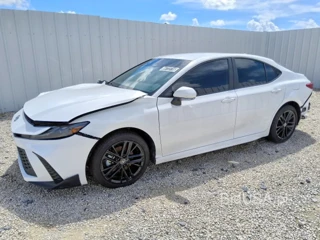 TOYOTA CAMRY SE
