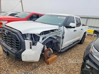 TOYOTA TUNDRA SR5