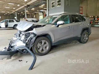 TOYOTA RAV4 HYBRID XLE