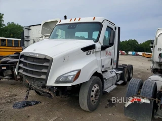 FREIGHTLINER CASCADIA 116