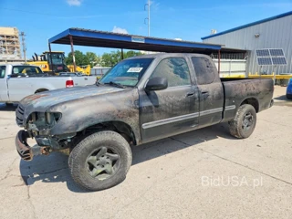 TOYOTA TUNDRA SR5 V8