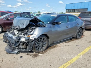 NISSAN MAXIMA SR