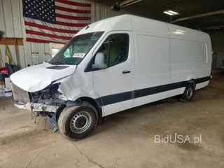 MERCEDES-BENZ SPRINTER 2500