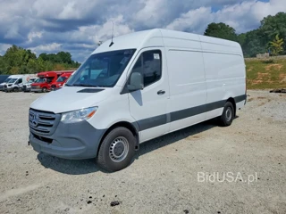 MERCEDES-BENZ SPRINTER 2500
