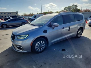 CHRYSLER PACIFICA HYBRID TOURING L