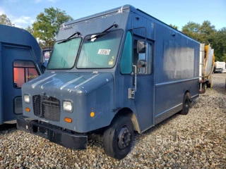 FREIGHTLINER MT45 CHASSIS