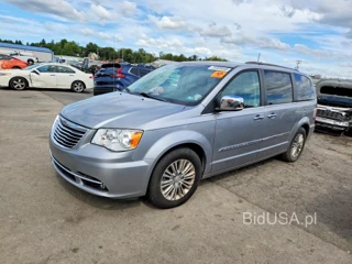 CHRYSLER TOWN & COUNTRY TOURING L