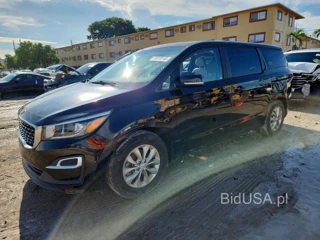 KIA SEDONA LX