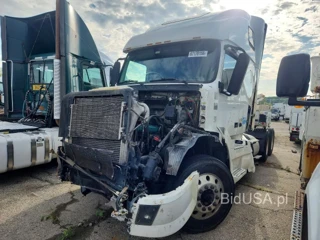 VOLVO VNL