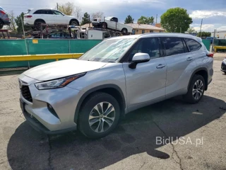 TOYOTA HIGHLANDER XLE