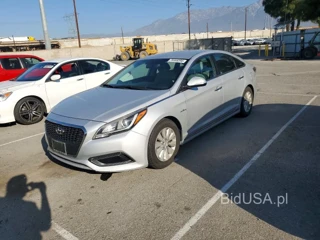 HYUNDAI SONATA HYBRID SE