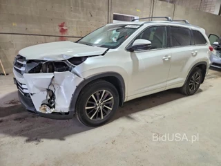TOYOTA HIGHLANDER XLE