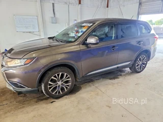 MITSUBISHI OUTLANDER SE