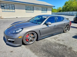 PORSCHE PANAMERA GTS