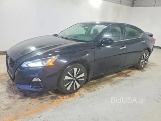 NISSAN ALTIMA SV