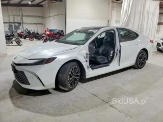 TOYOTA CAMRY XLE