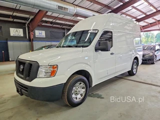 NISSAN NV