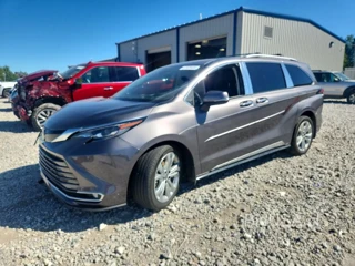TOYOTA SIENNA PLATINUM 7-PASSENGER