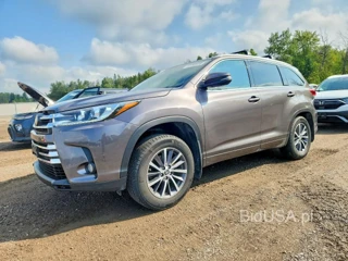 TOYOTA HIGHLANDER XLE