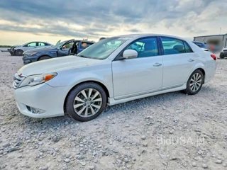 TOYOTA AVALON LIMITED