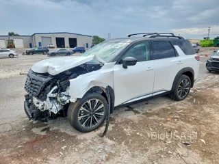 NISSAN PATHFINDER PLATINUM