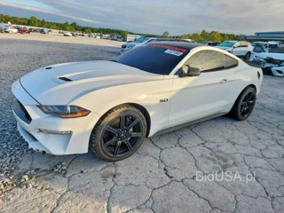 FORD MUSTANG GT
