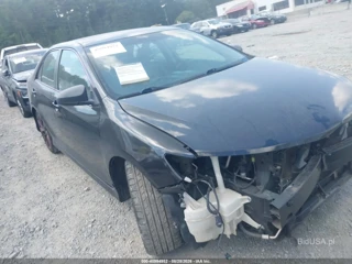 TOYOTA TOYOTA CAMRY SE