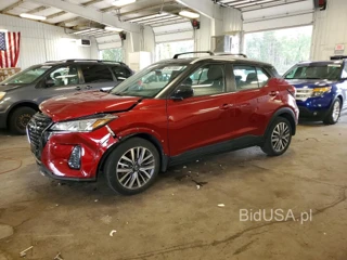 NISSAN KICKS SV