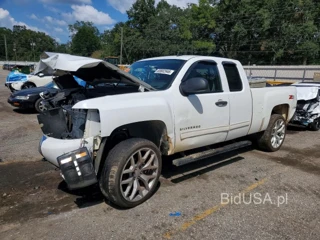 CHEVROLET SILVERADO C1500 LT