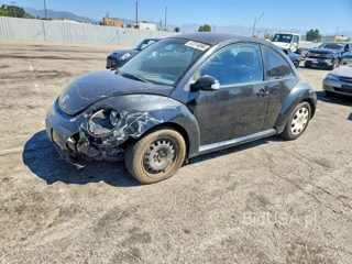 VOLKSWAGEN NEW BEETLE