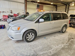 CHRYSLER TOWN & COUNTRY TOURING