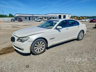 BMW 750 I XDRIVE