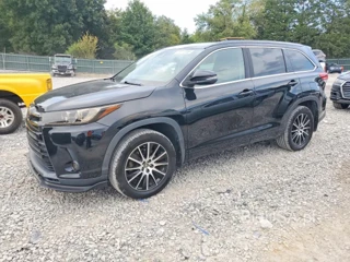 TOYOTA HIGHLANDER SE
