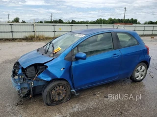 TOYOTA YARIS BASE