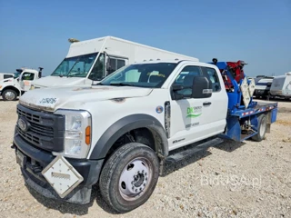 FORD F550 SUPER DUTY