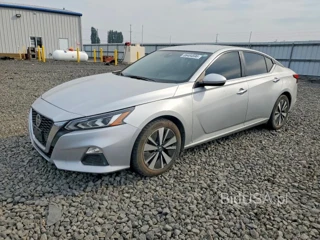NISSAN ALTIMA SV