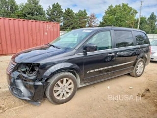 CHRYSLER TOWN & COUNTRY TOURING