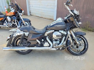 HARLEY-DAVIDSON FLHXS STREET GLIDE SPECIAL