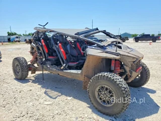 POLARIS RZR