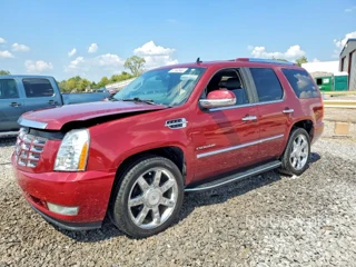 CADILLAC ESCALADE LUXURY