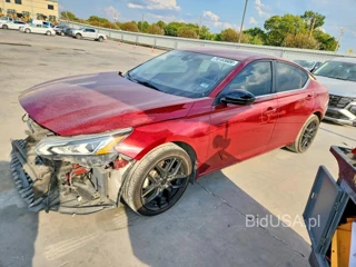 NISSAN ALTIMA SR