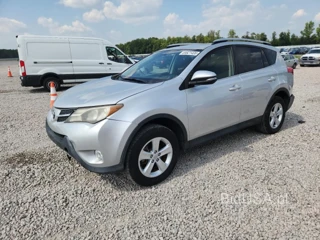 TOYOTA RAV4 XLE
