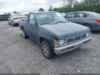 NISSAN NISSAN 4X2 TRUCK XE