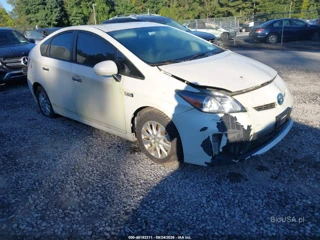 TOYOTA TOYOTA PRIUS PLUG-IN