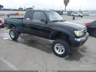 TOYOTA TOYOTA TACOMA PRERUNNER
